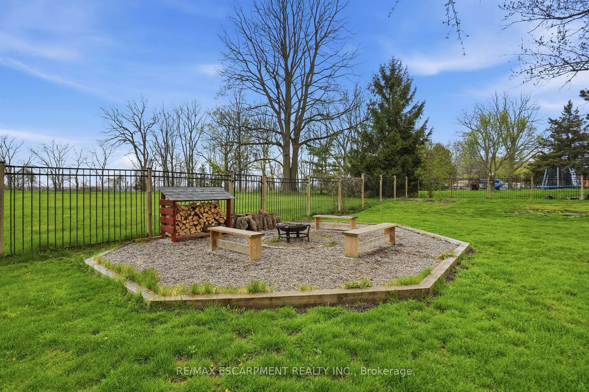 Photo 45 of 27 Blossom Avenue, Brantford — HOMEH