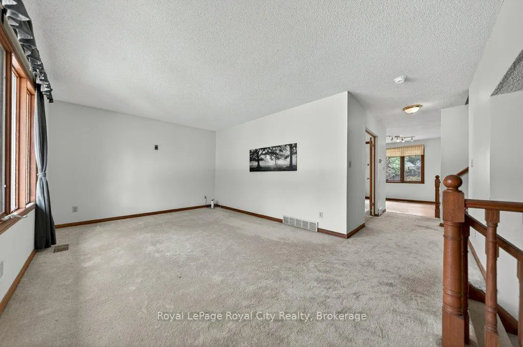 Photo 6 of 16 Mcelderry Road, Guelph, Kortright West — HOMEH