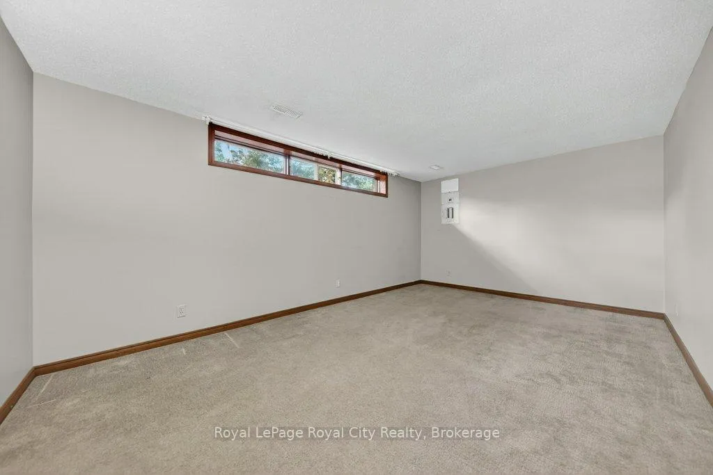 Photo 24 of 16 Mcelderry Road, Guelph, Kortright West — HOMEH