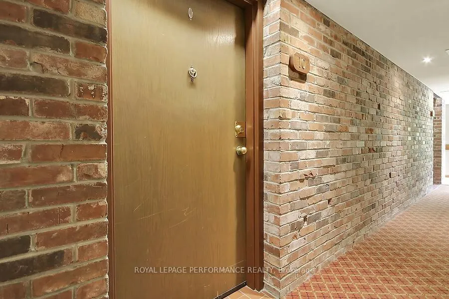 Photo 3 of Unit 10, 135 Springfield Avenue, Ottawa, Lindenlea — HOMEH