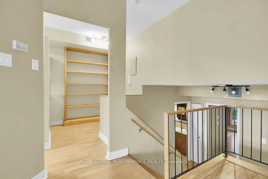 Photo 12 of Unit 10, 135 Springfield Avenue, Ottawa, Lindenlea — HOMEH