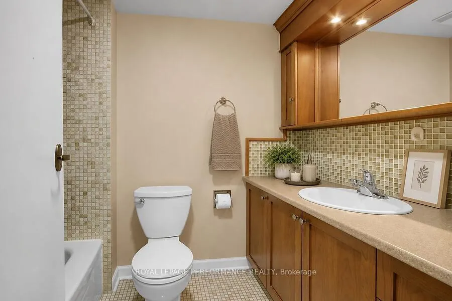 Photo 30 of Unit 10, 135 Springfield Avenue, Ottawa, Lindenlea — HOMEH