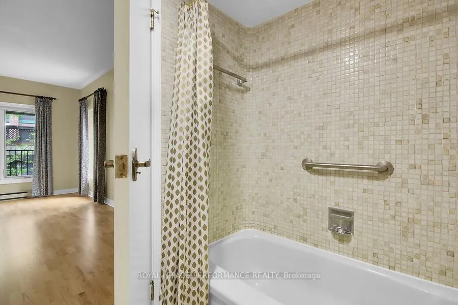 Photo 31 of Unit 10, 135 Springfield Avenue, Ottawa, Lindenlea — HOMEH