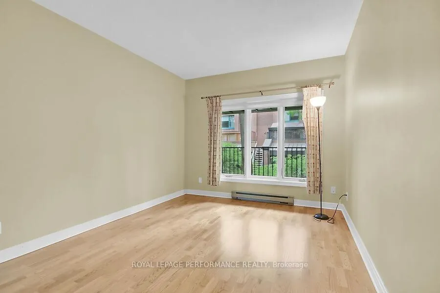 Photo 33 of Unit 10, 135 Springfield Avenue, Ottawa, Lindenlea — HOMEH