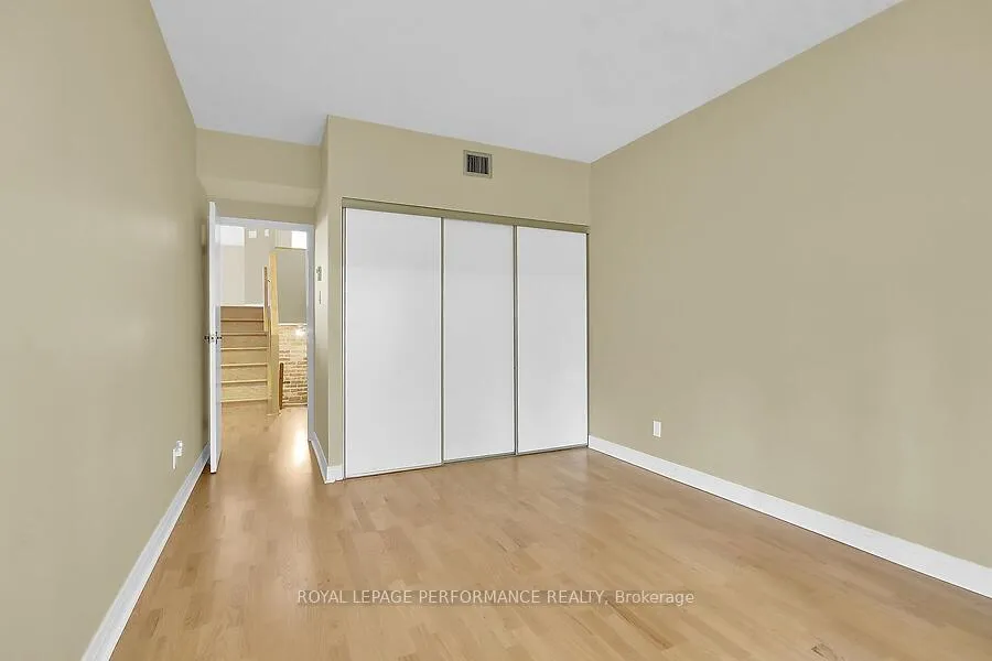 Photo 36 of Unit 10, 135 Springfield Avenue, Ottawa, Lindenlea — HOMEH