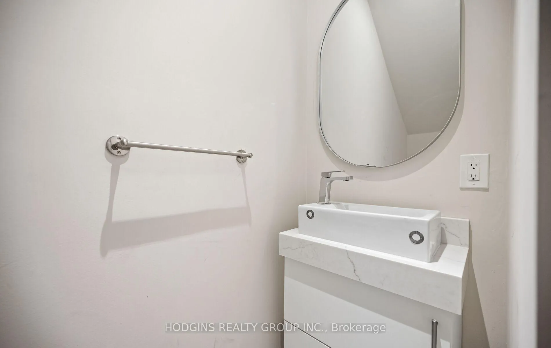 Photo 30 of Unit 414, 123 Maurice Drive, Oakville, Central — HOMEH