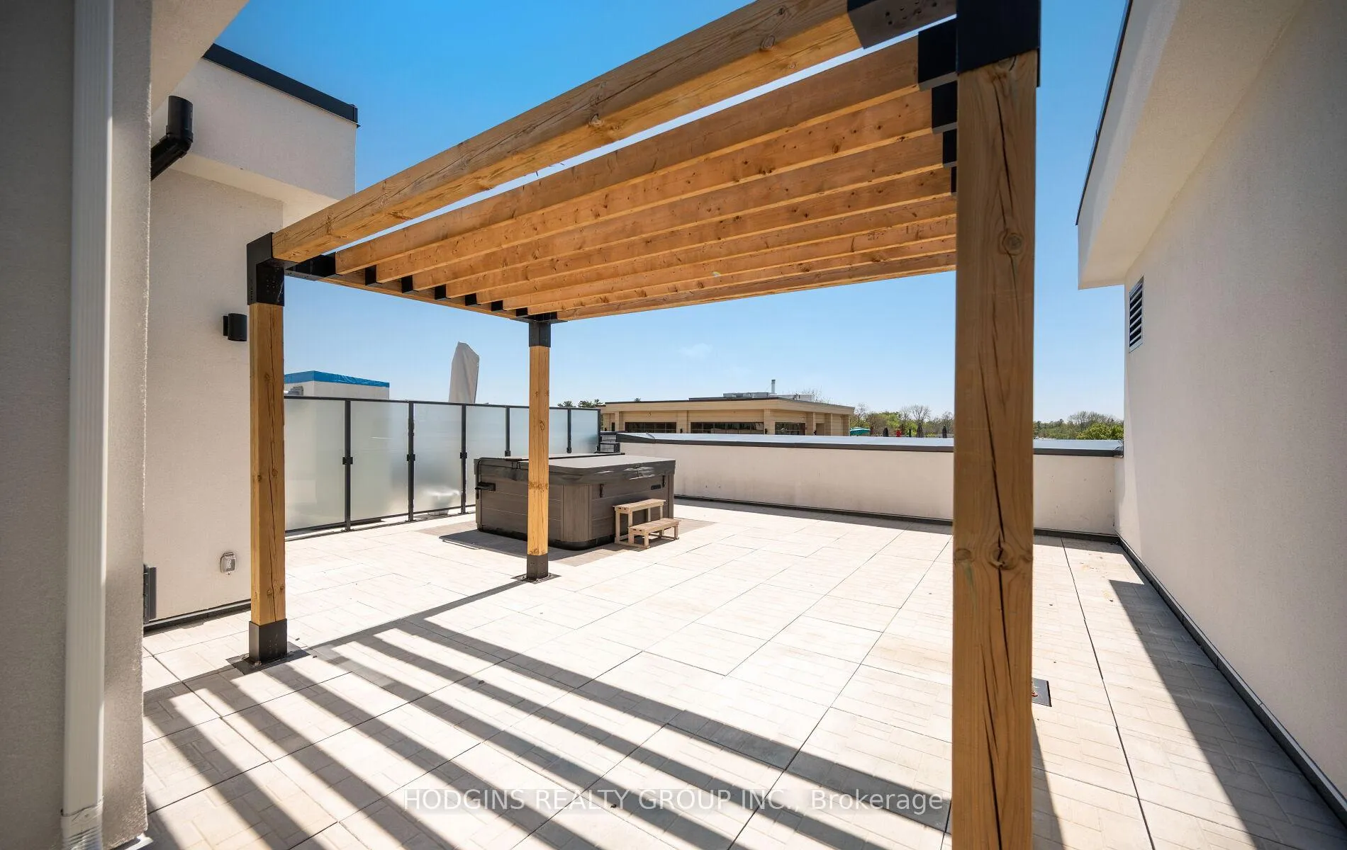 Photo 33 of Unit 414, 123 Maurice Drive, Oakville, Central — HOMEH