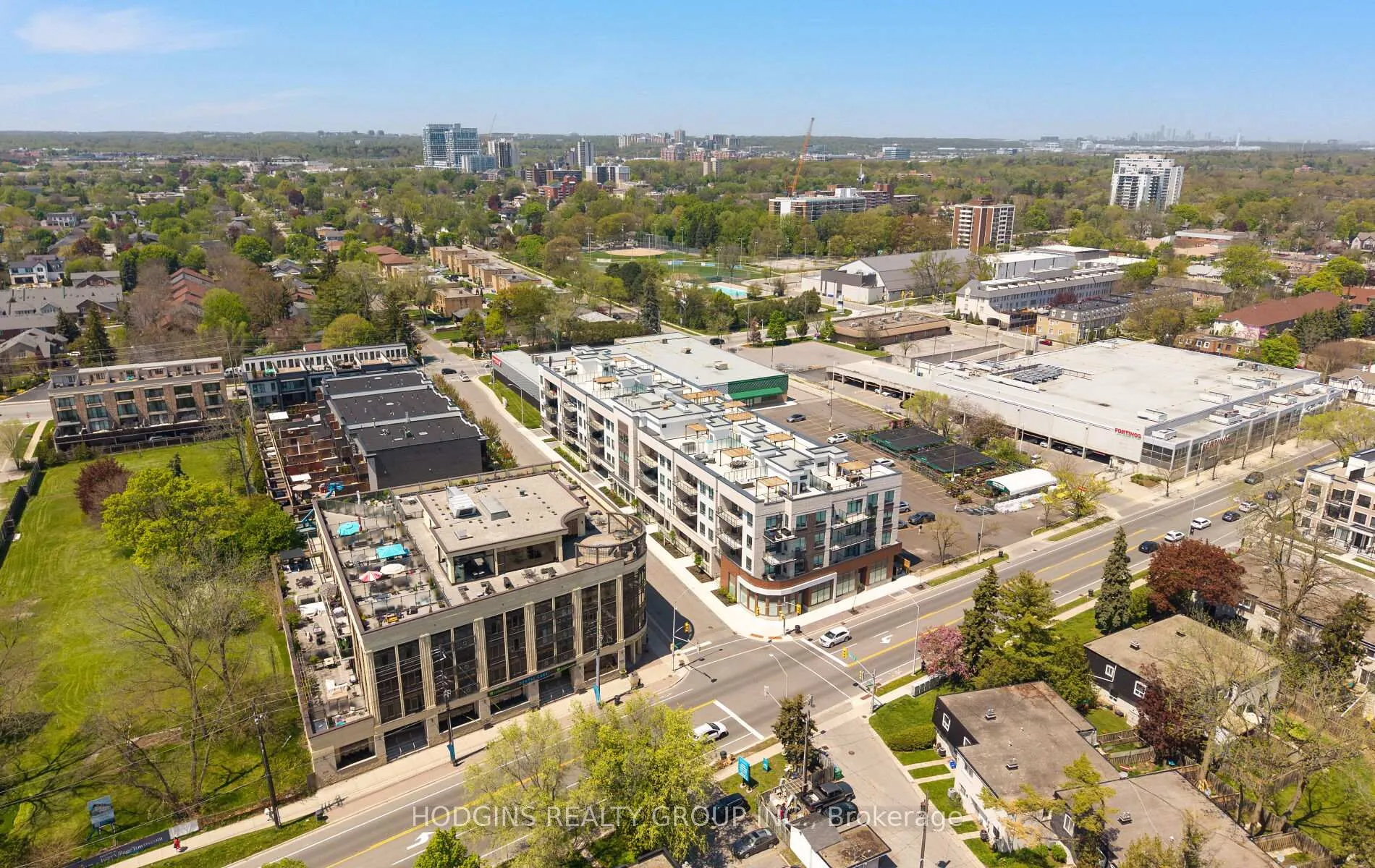 Photo 41 of Unit 414, 123 Maurice Drive, Oakville, Central — HOMEH