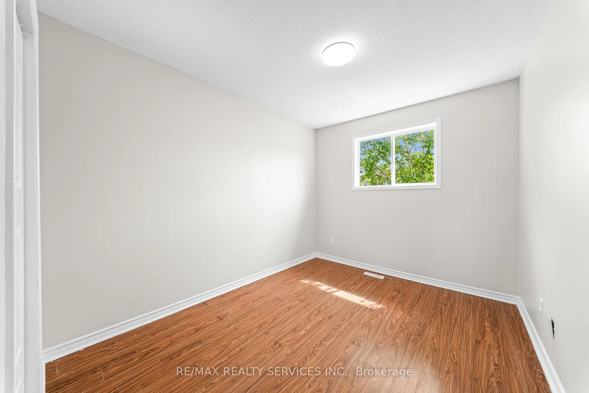Photo 22 of 62 Horne Drive, Brampton, Brampton North — HOMEH