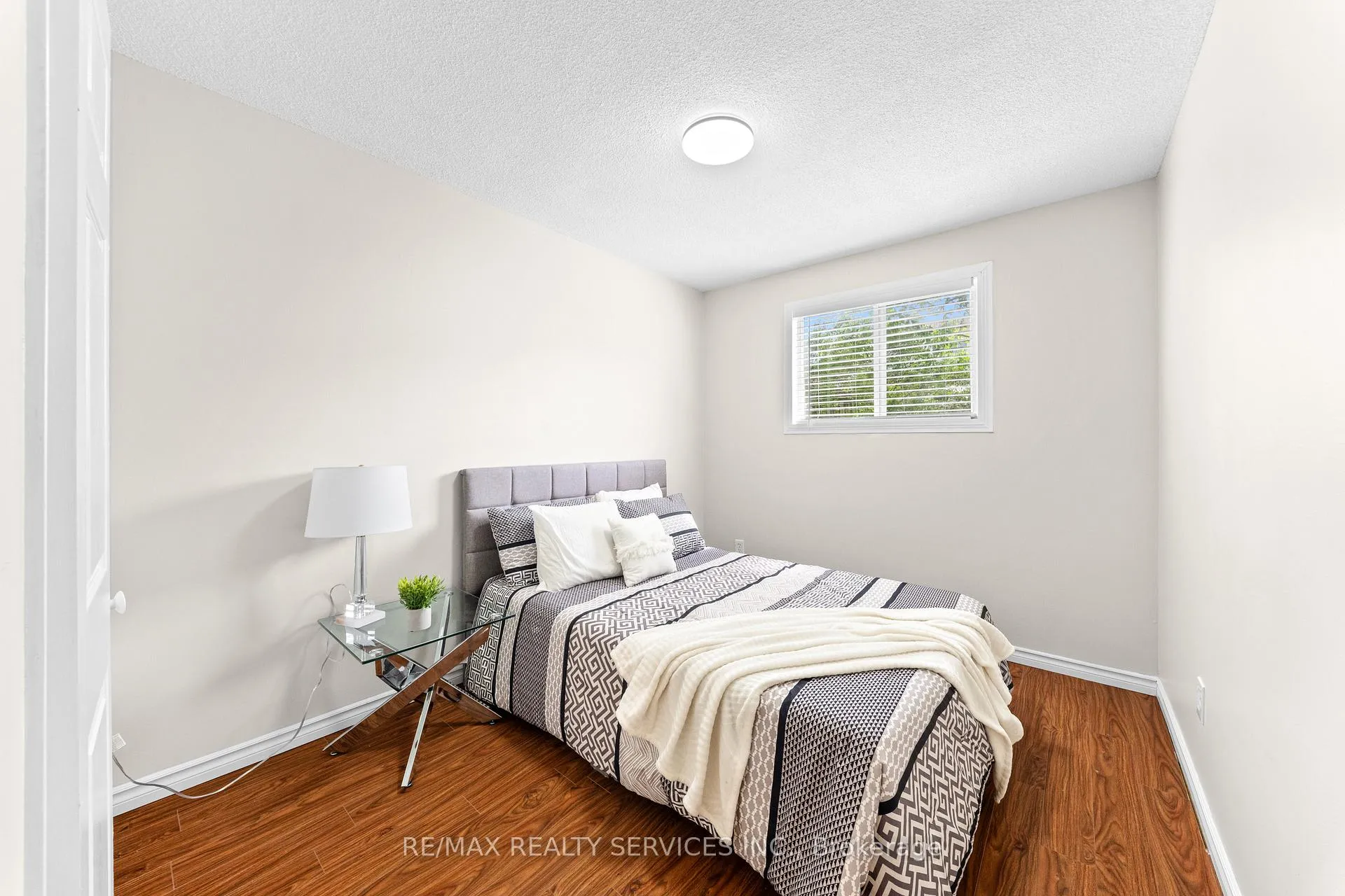 Photo 31 of 62 Horne Drive, Brampton, Brampton North — HOMEH