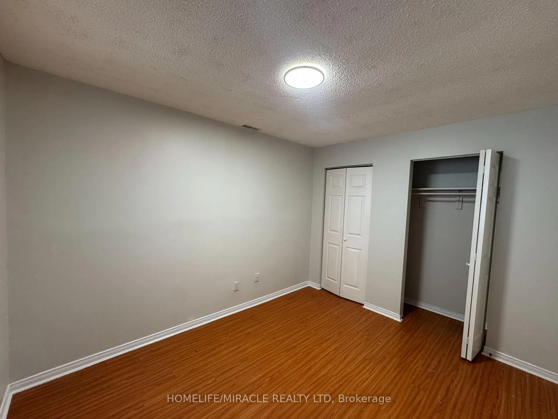 Photo 6 of Unit 3, 565 Kennedy Road, Scarborough, Kennedy Park — HOMEH