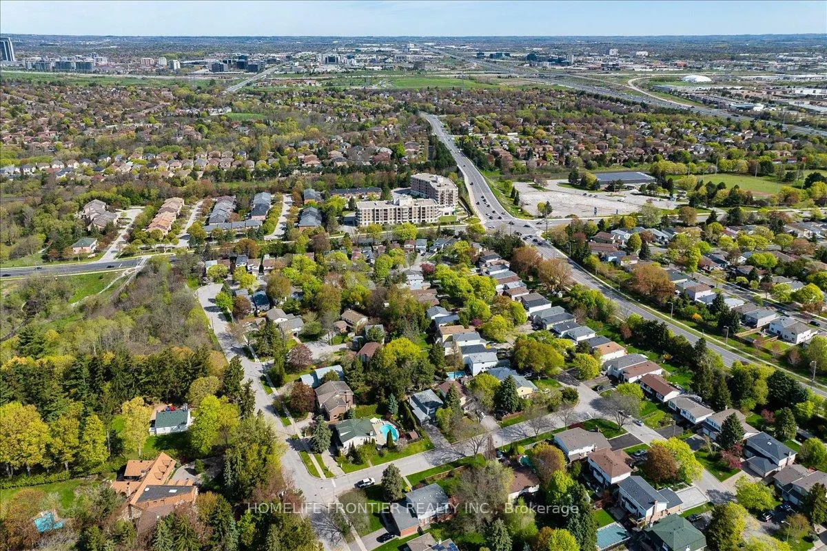 Photo 5 of 77 German Mills Road, Markham, German Mills — HOMEH