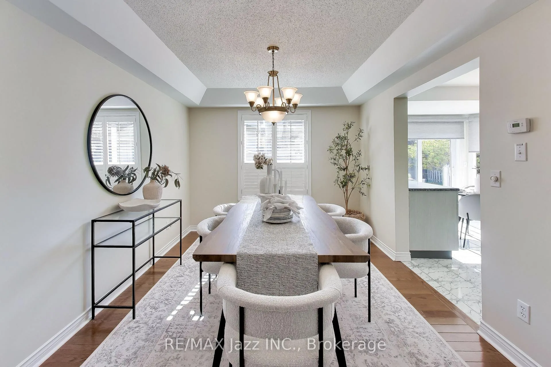Photo 8 of 6 West Side Drive, Clarington, Bowmanville — HOMEH