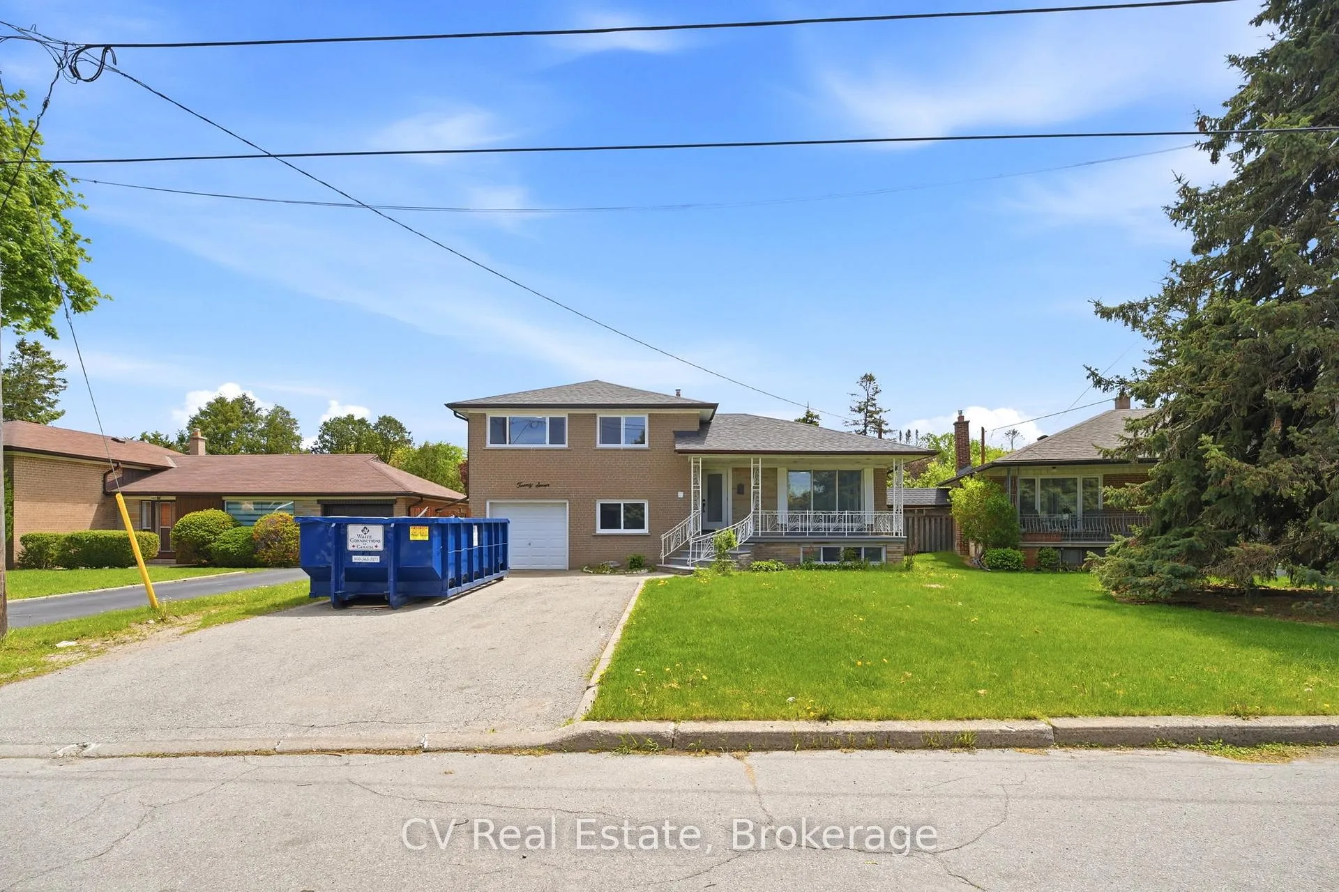 Photo 1 of Unit Upper, 27 Bellegrade Court, North York, Humbermede — HOMEH