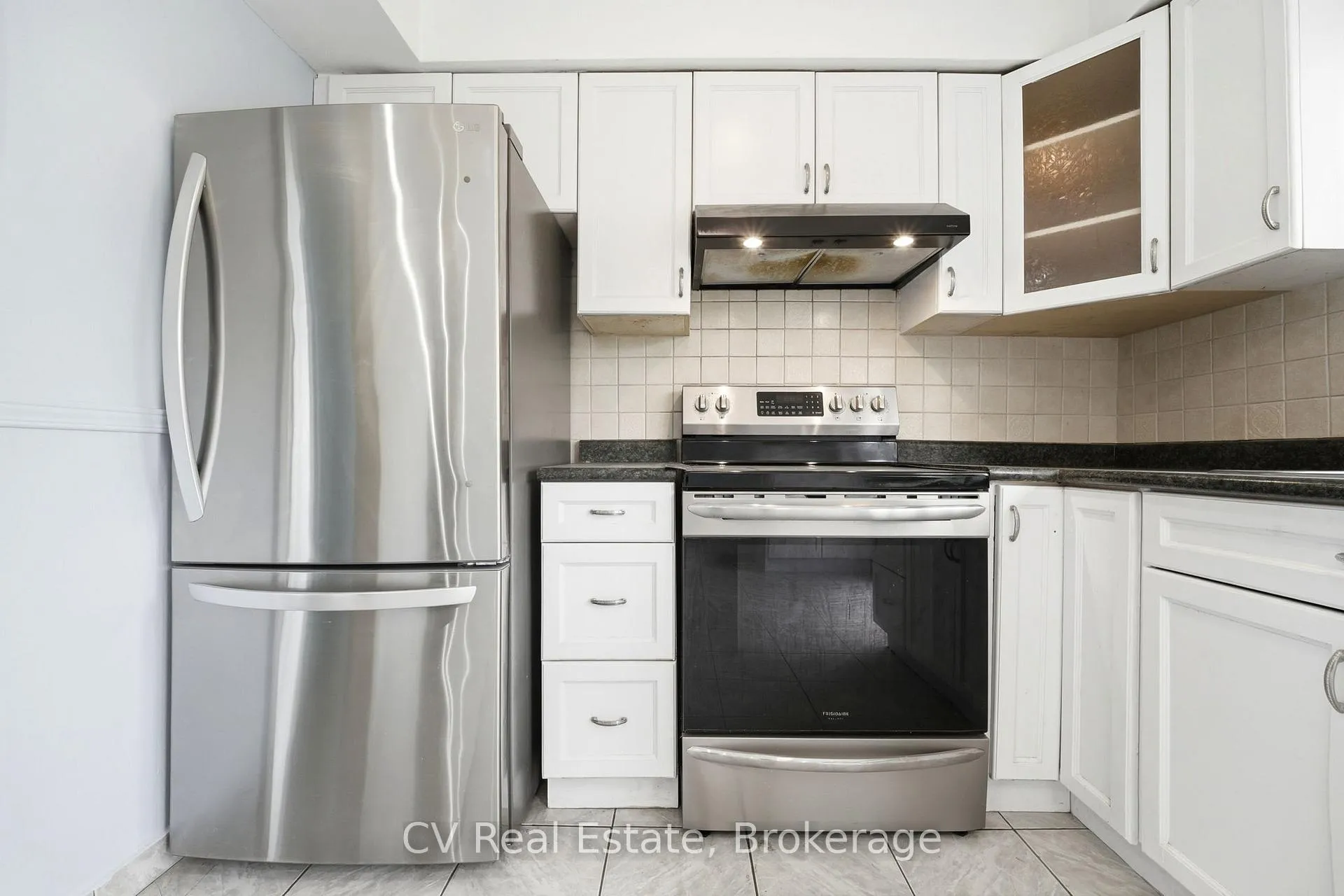 Photo 8 of Unit Upper, 27 Bellegrade Court, North York, Humbermede — HOMEH