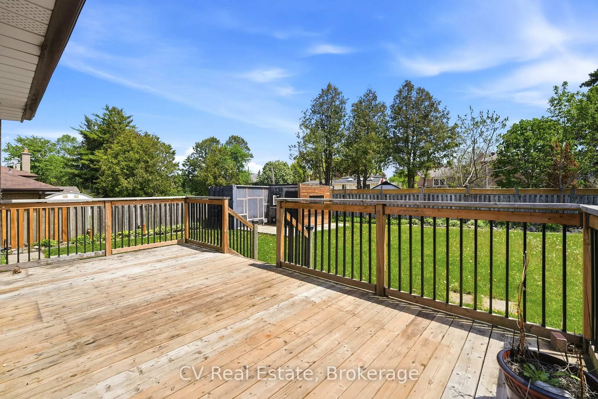 Photo 26 of Unit Upper, 27 Bellegrade Court, North York, Humbermede — HOMEH