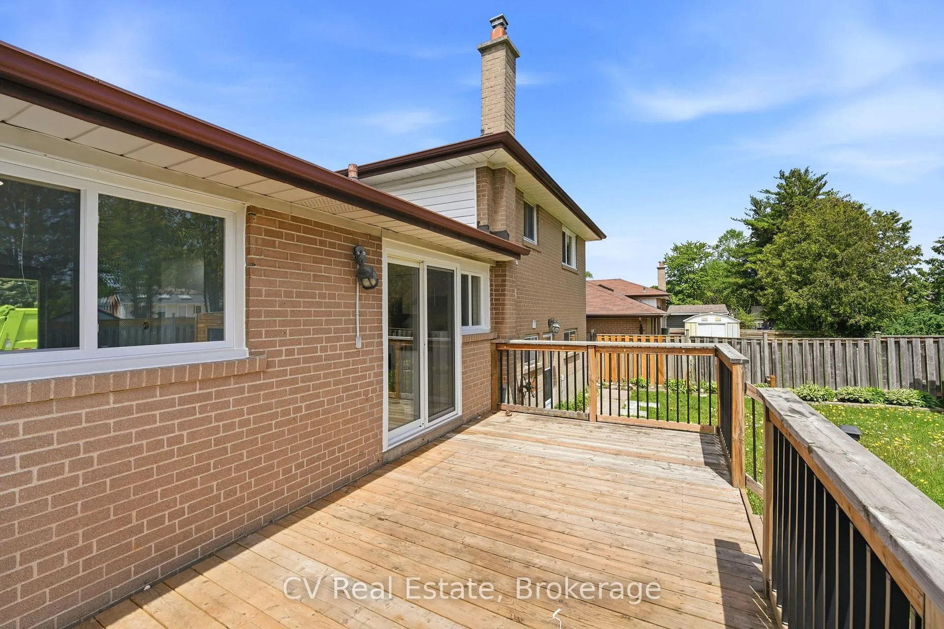Photo 27 of Unit Upper, 27 Bellegrade Court, North York, Humbermede — HOMEH
