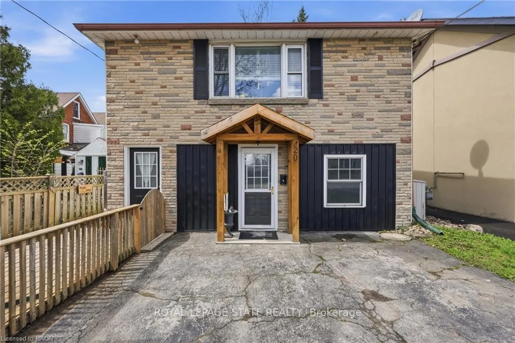Photo 2 of 20 Peel Street S, Hamilton, Dundas — HOMEH