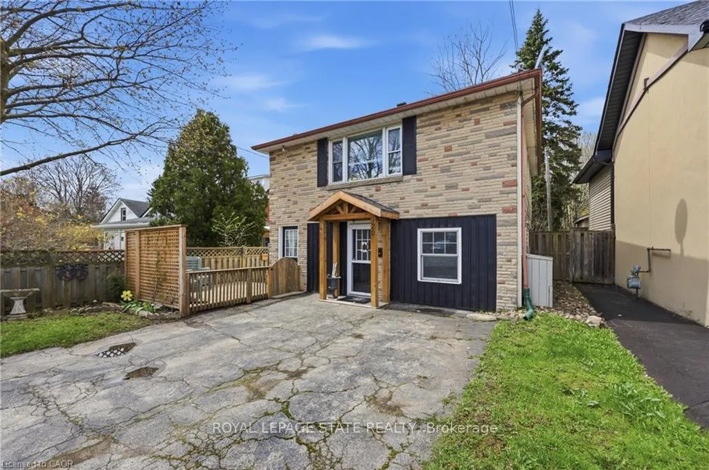 Photo 5 of 20 Peel Street S, Hamilton, Dundas — HOMEH