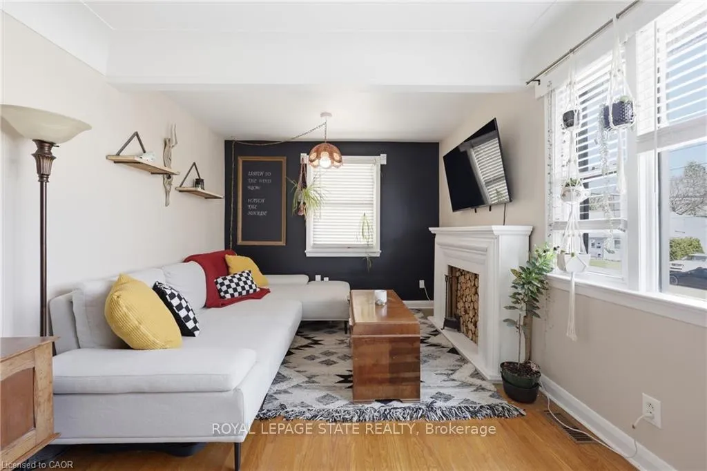 Photo 31 of 20 Peel Street S, Hamilton, Dundas — HOMEH