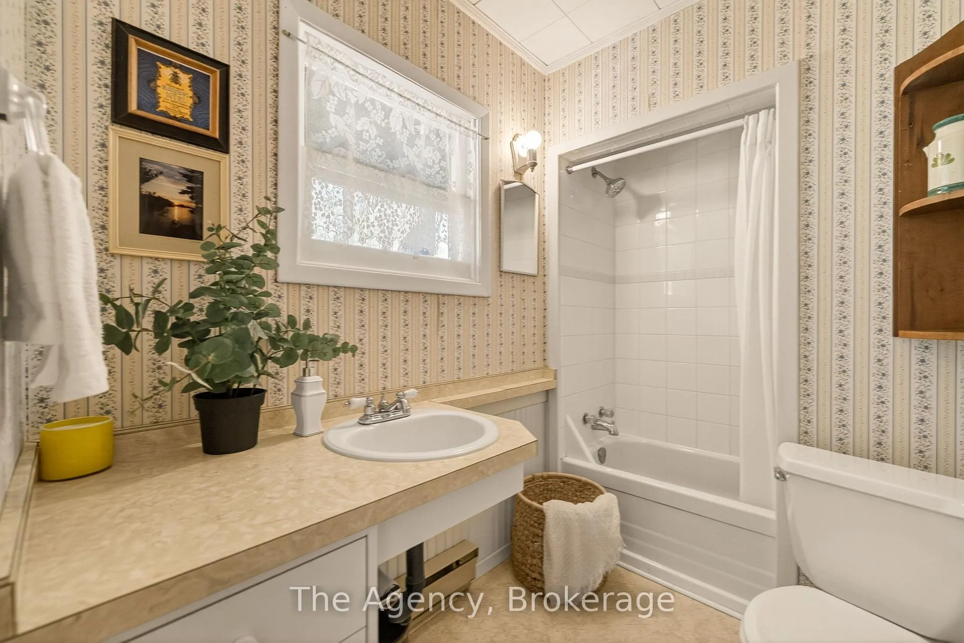 Photo 24 of 21 Redwing Drive S, Gravenhurst, Muskoka (S) — HOMEH