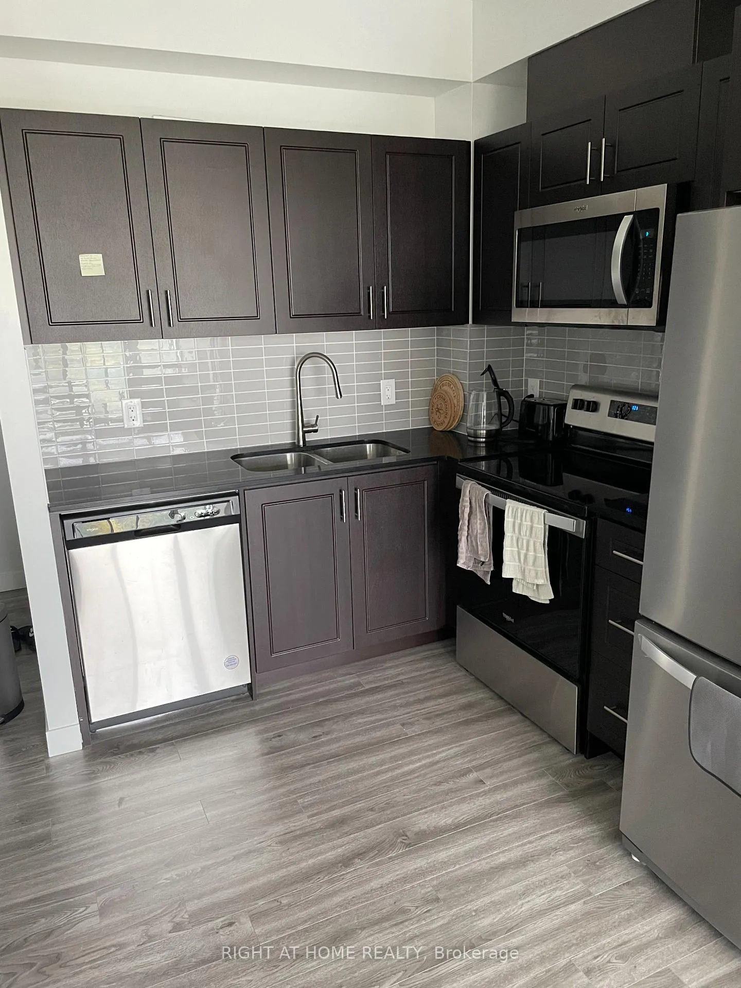 Photo 2 of Unit 711, 128 King Street N, Waterloo, Downtown Waterloo — HOMEH