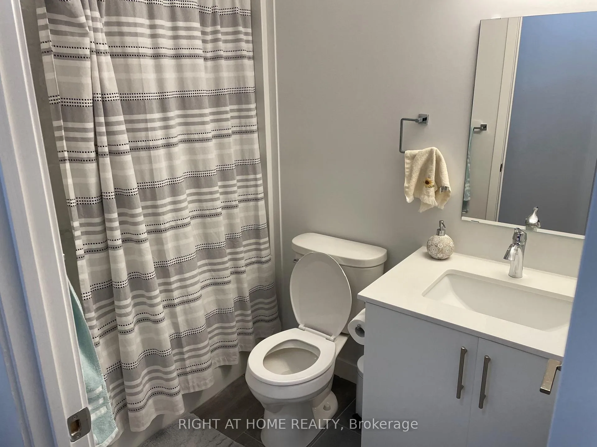 Photo 6 of Unit 711, 128 King Street N, Waterloo, Downtown Waterloo — HOMEH