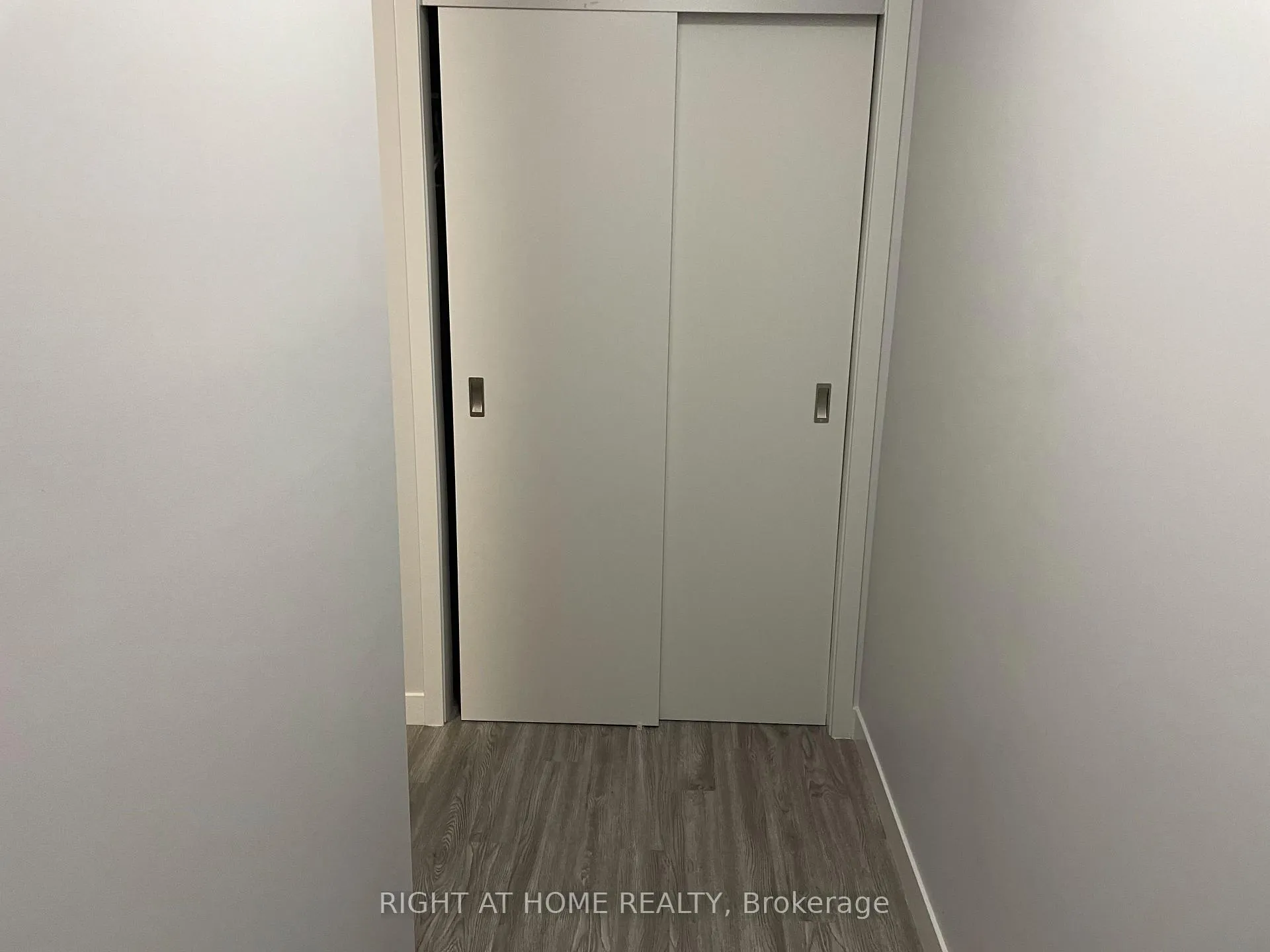 Photo 8 of Unit 711, 128 King Street N, Waterloo, Downtown Waterloo — HOMEH