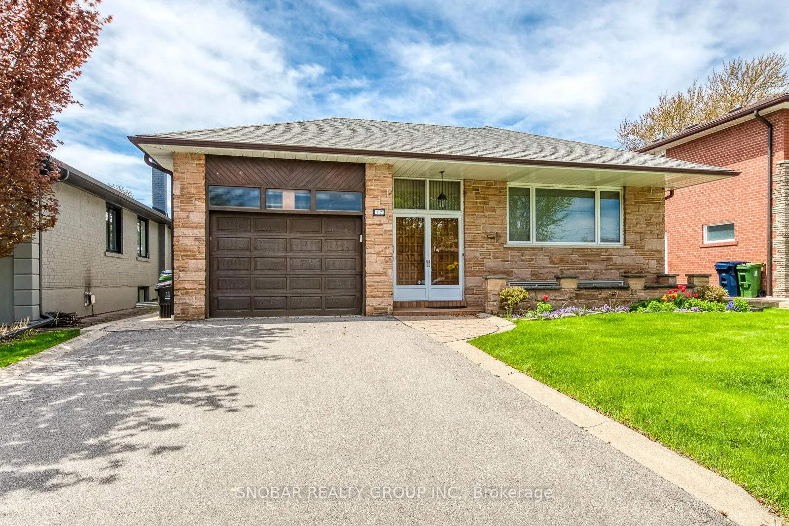 Photo 1 of 22 Norgrove Crescent, Etobicoke, Willowridge-Martingrove-Richview — HOMEH