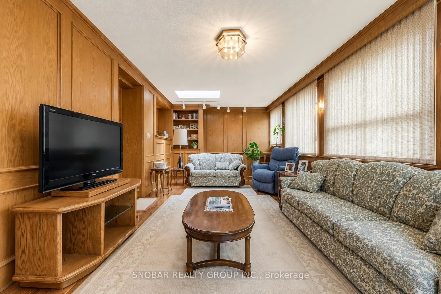 Photo 14 of 22 Norgrove Crescent, Etobicoke, Willowridge-Martingrove-Richview — HOMEH