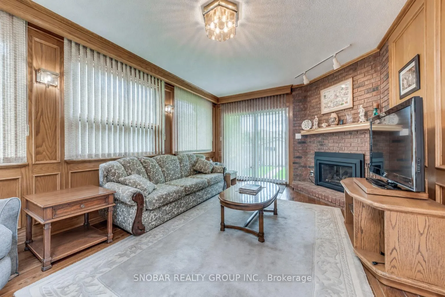 Photo 15 of 22 Norgrove Crescent, Etobicoke, Willowridge-Martingrove-Richview — HOMEH