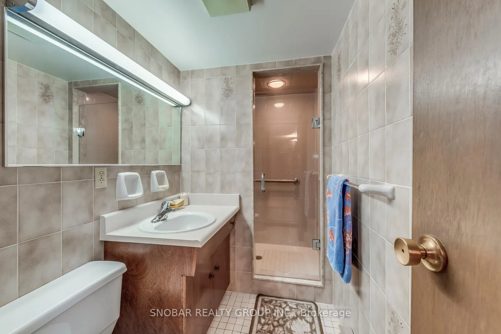 Photo 29 of 22 Norgrove Crescent, Etobicoke, Willowridge-Martingrove-Richview — HOMEH