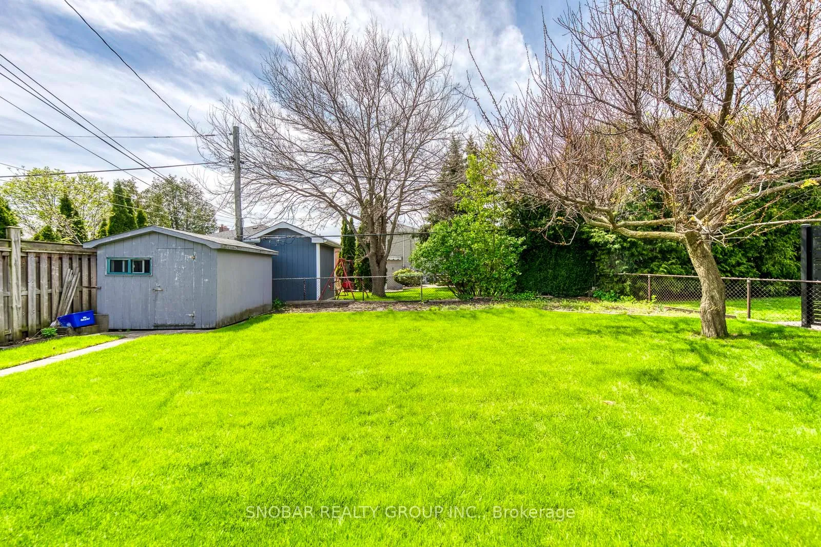 Photo 31 of 22 Norgrove Crescent, Etobicoke, Willowridge-Martingrove-Richview — HOMEH