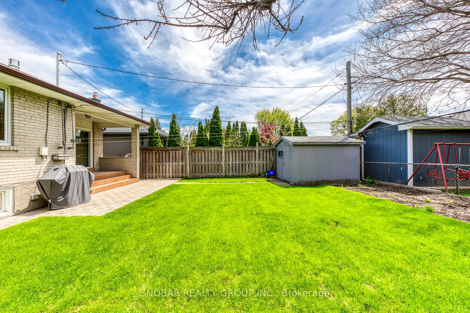 Photo 32 of 22 Norgrove Crescent, Etobicoke, Willowridge-Martingrove-Richview — HOMEH