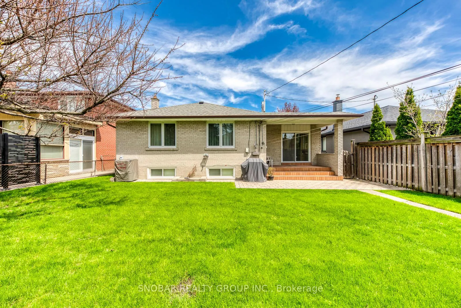 Photo 33 of 22 Norgrove Crescent, Etobicoke, Willowridge-Martingrove-Richview — HOMEH