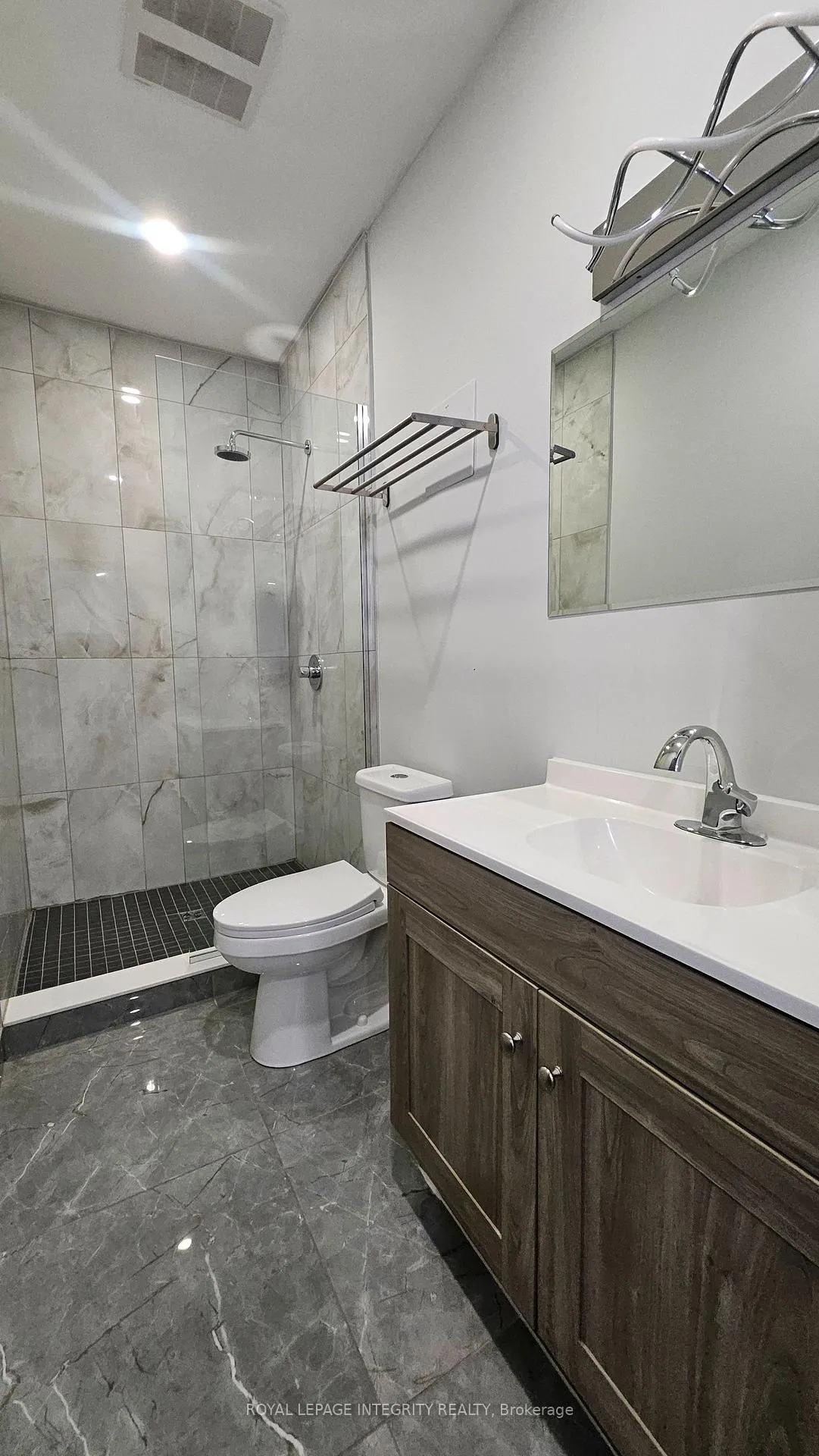 Photo 10 of Unit S06, 61 Parent Avenue, Ottawa, Lower Town/Byward Market — HOMEH