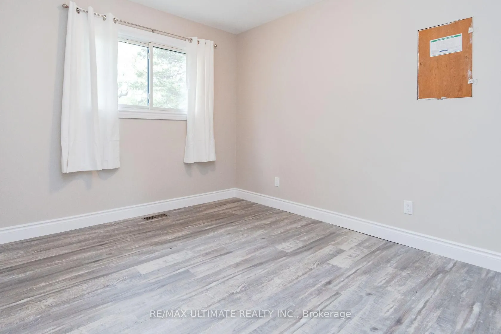 Photo 6 of 321 Warrington Road, Clearview, Stayner — HOMEH