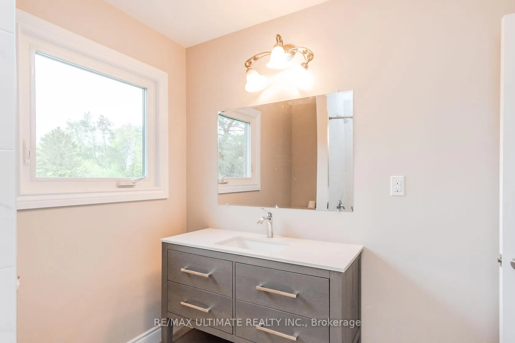 Photo 12 of 321 Warrington Road, Clearview, Stayner — HOMEH