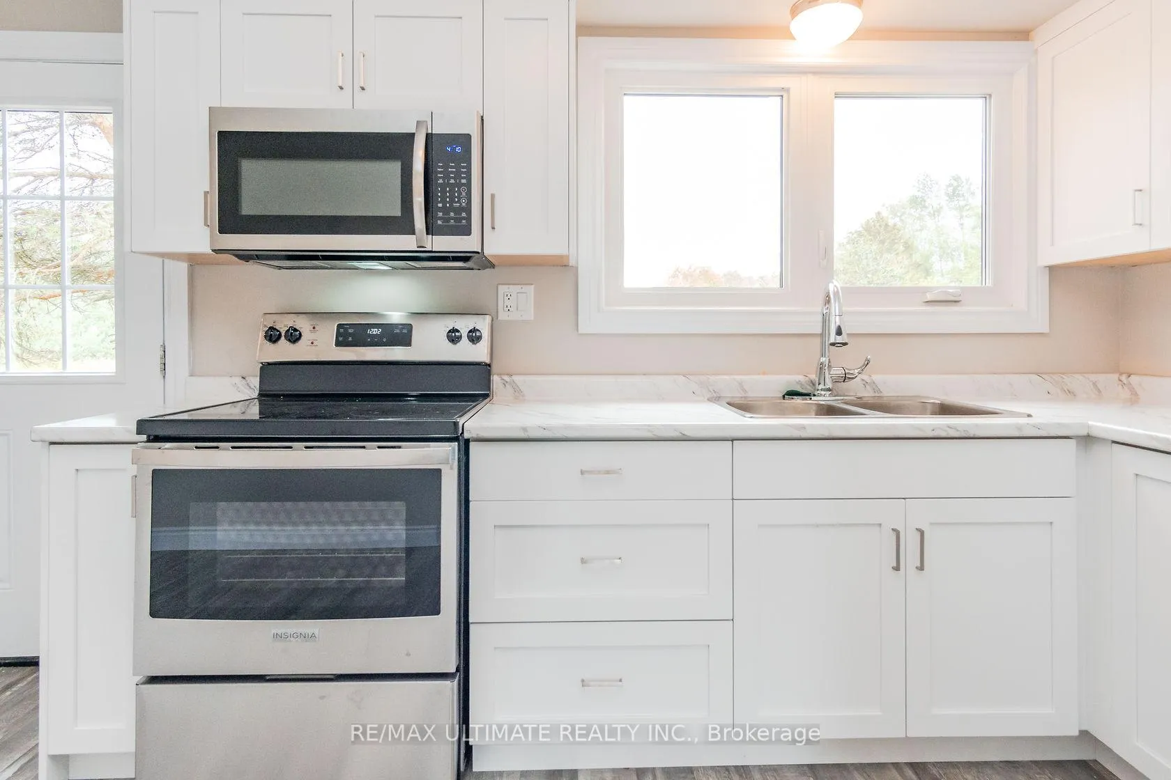 Photo 17 of 321 Warrington Road, Clearview, Stayner — HOMEH