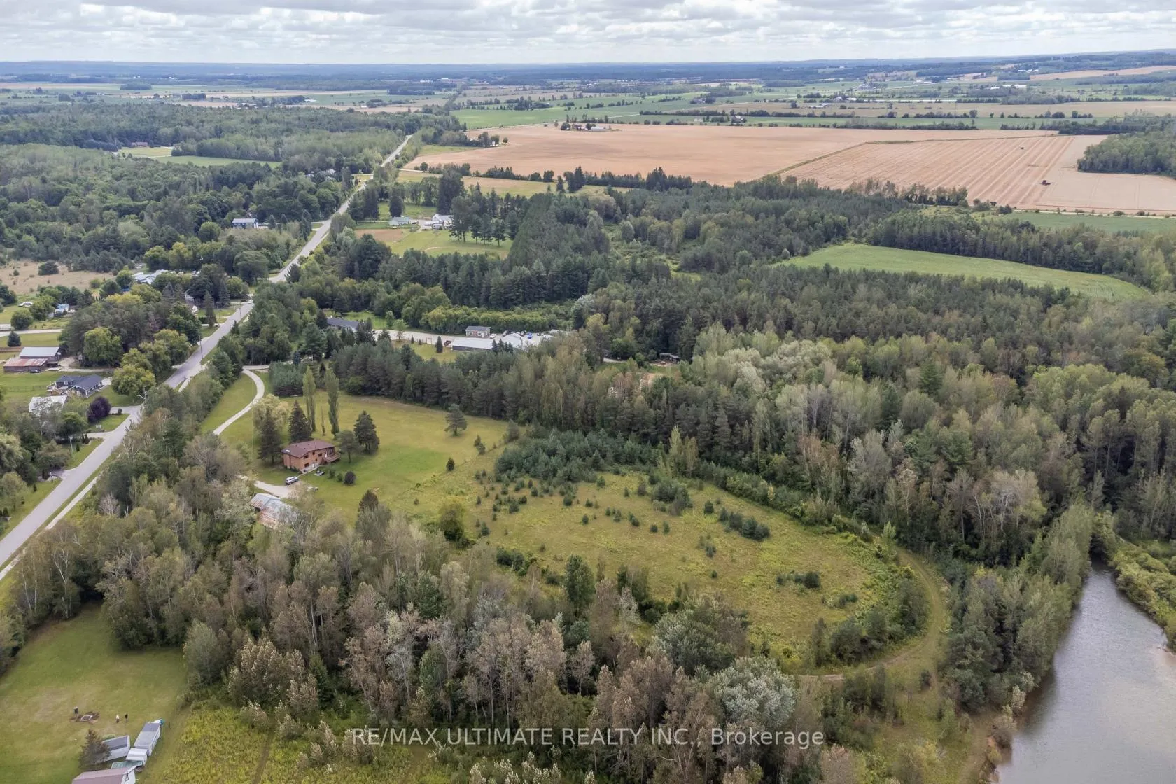 Photo 35 of 321 Warrington Road, Clearview, Stayner — HOMEH