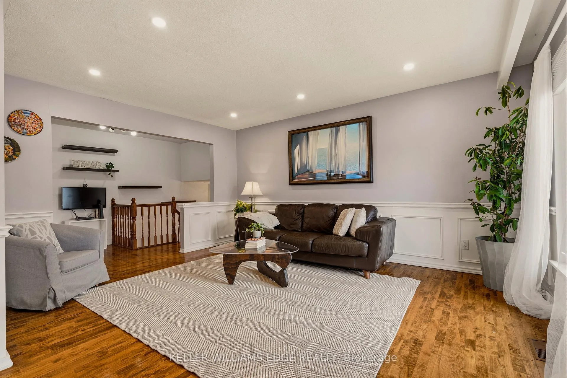 Photo 7 of 21 Milverton Close, Hamilton, Waterdown — HOMEH