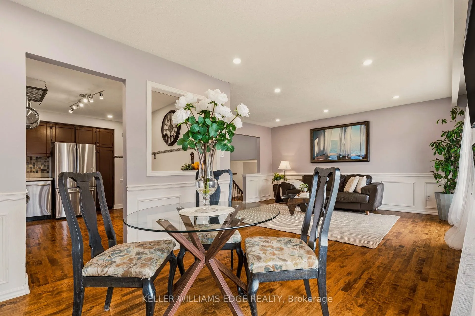 Photo 10 of 21 Milverton Close, Hamilton, Waterdown — HOMEH