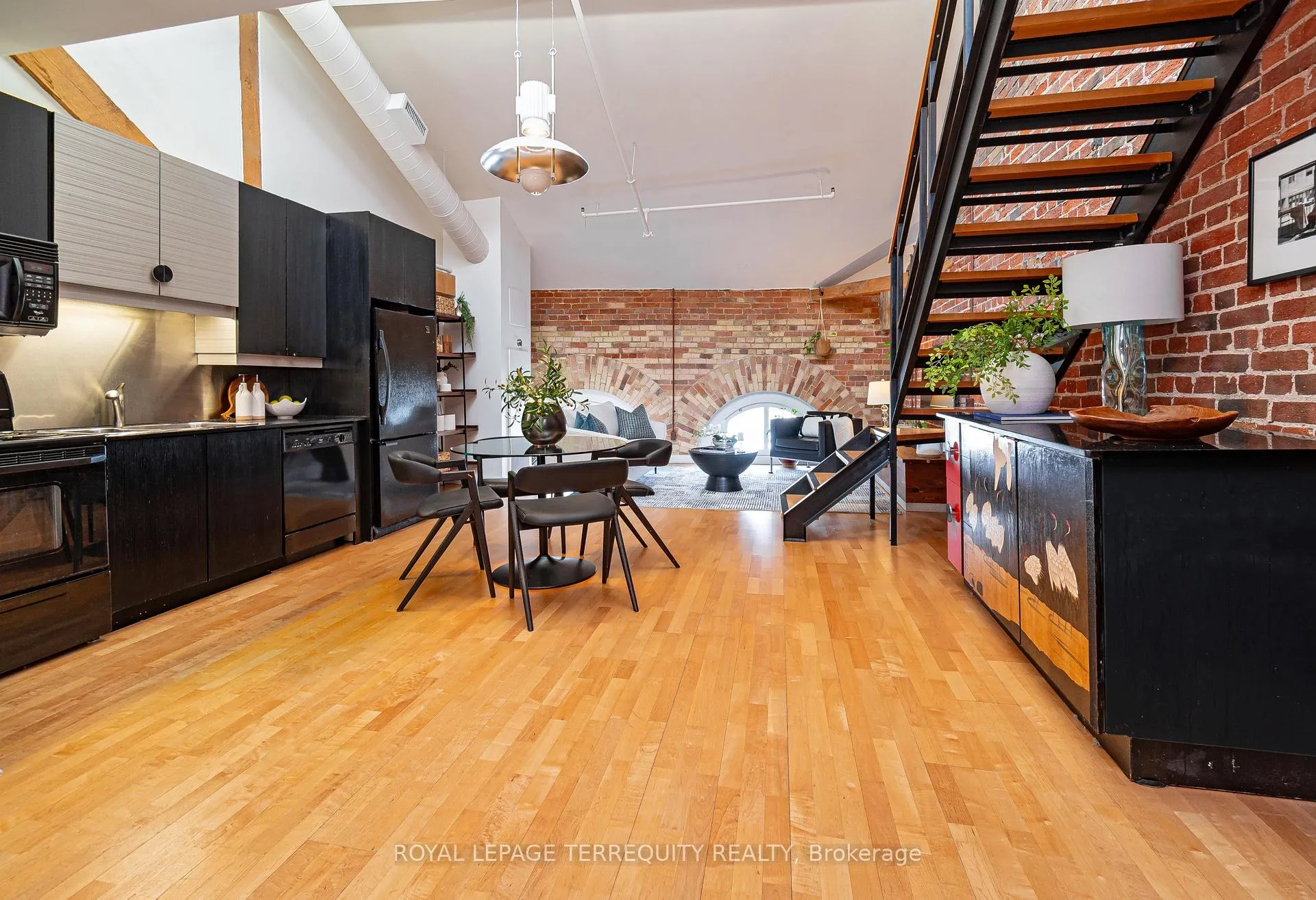 Photo 4 of Unit 409, 81A Front Street E, Toronto, Waterfront Communities — HOMEH