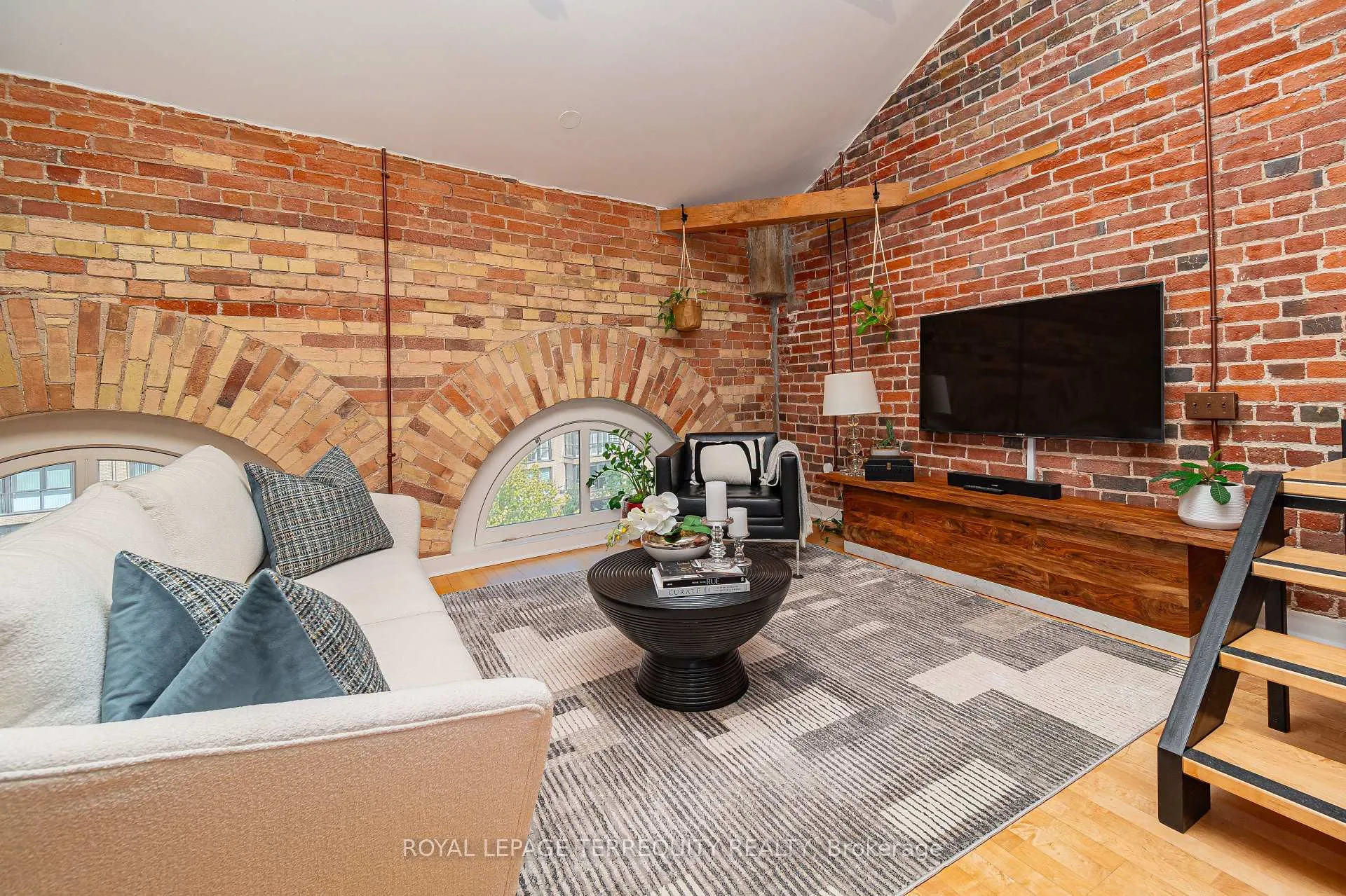 Photo 8 of Unit 409, 81A Front Street E, Toronto, Waterfront Communities — HOMEH