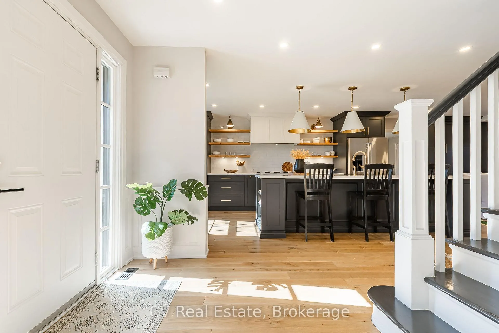 Photo 6 of 1149 Crofton Way, Burlington, Tyandaga — HOMEH