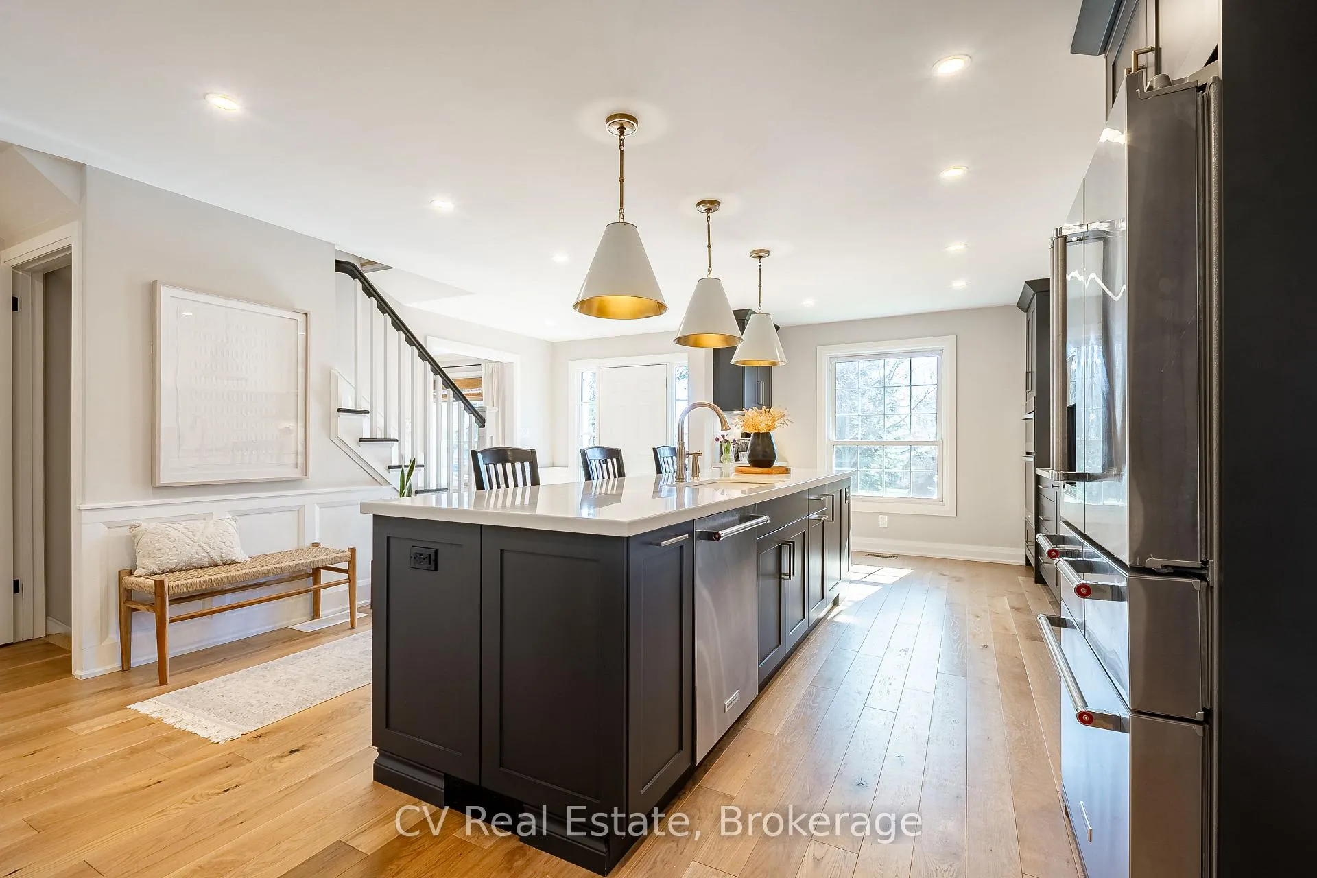 Photo 9 of 1149 Crofton Way, Burlington, Tyandaga — HOMEH