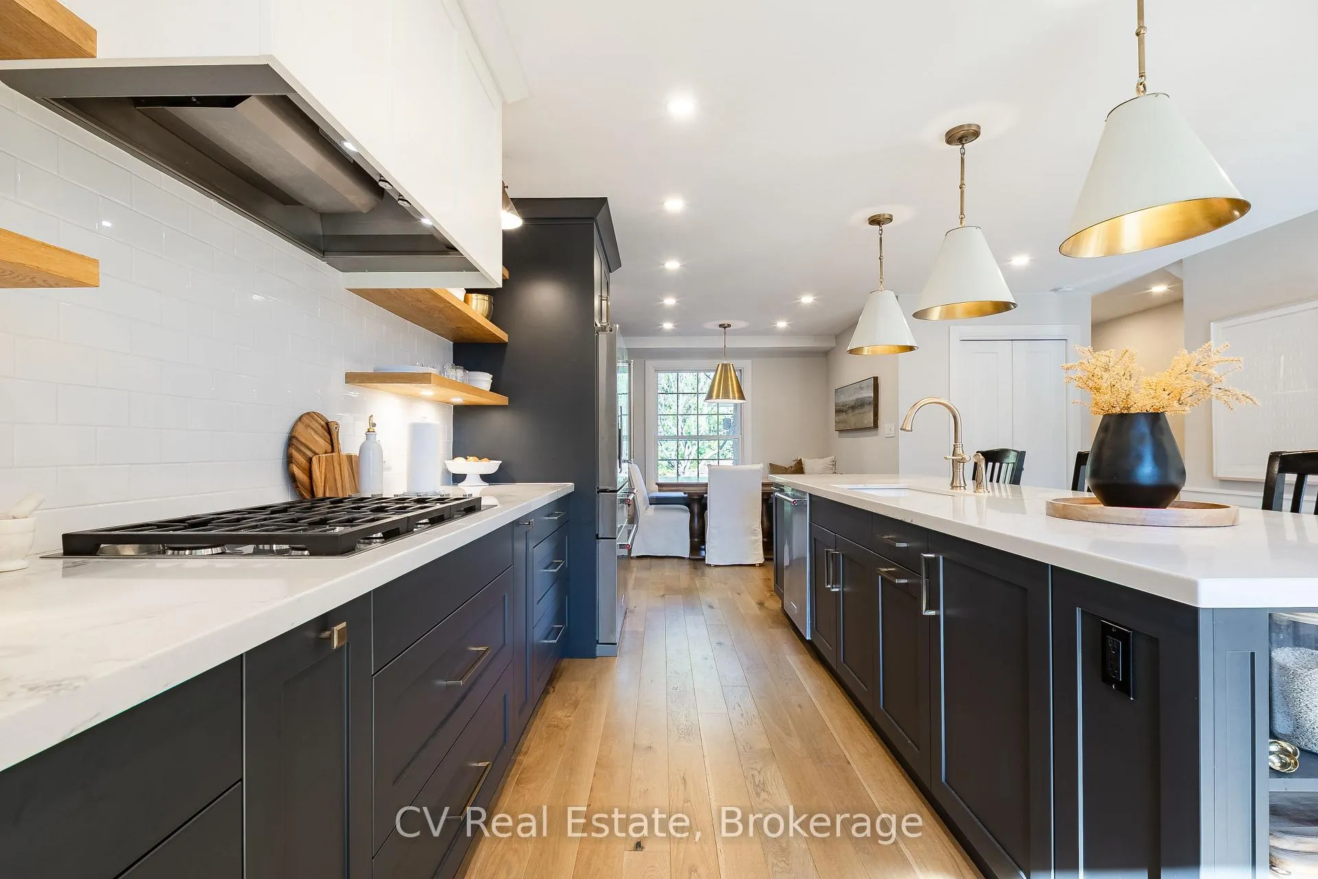 Photo 13 of 1149 Crofton Way, Burlington, Tyandaga — HOMEH