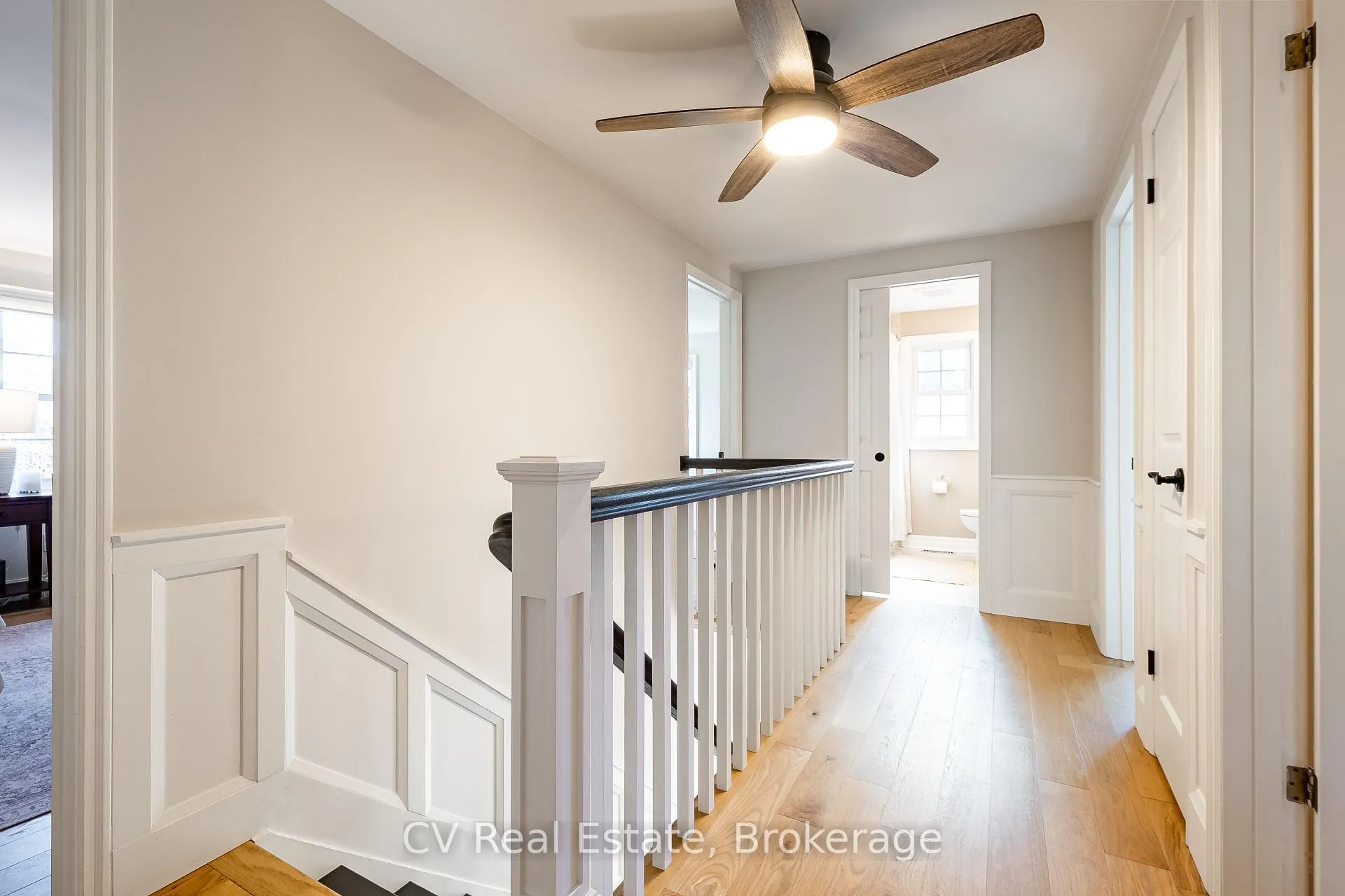 Photo 27 of 1149 Crofton Way, Burlington, Tyandaga — HOMEH