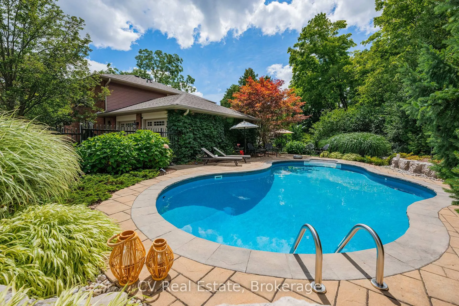 Photo 42 of 1149 Crofton Way, Burlington, Tyandaga — HOMEH