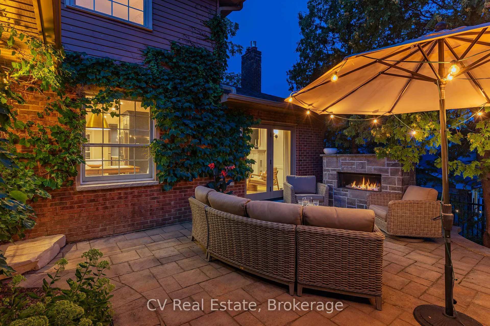 Photo 46 of 1149 Crofton Way, Burlington, Tyandaga — HOMEH